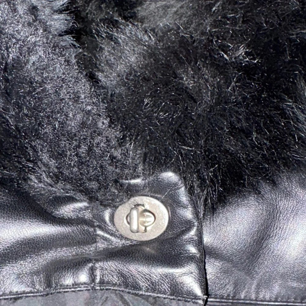 RARE EUC Black Puffer Faux Fur Collar Leather Pocket Trim/Shoulder by COACH